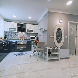 Little Palace Blue Apartment