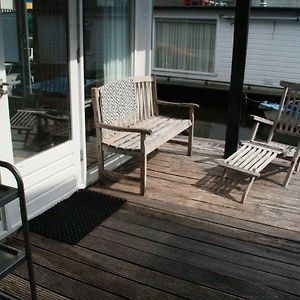 Houseboat Studio Sooki